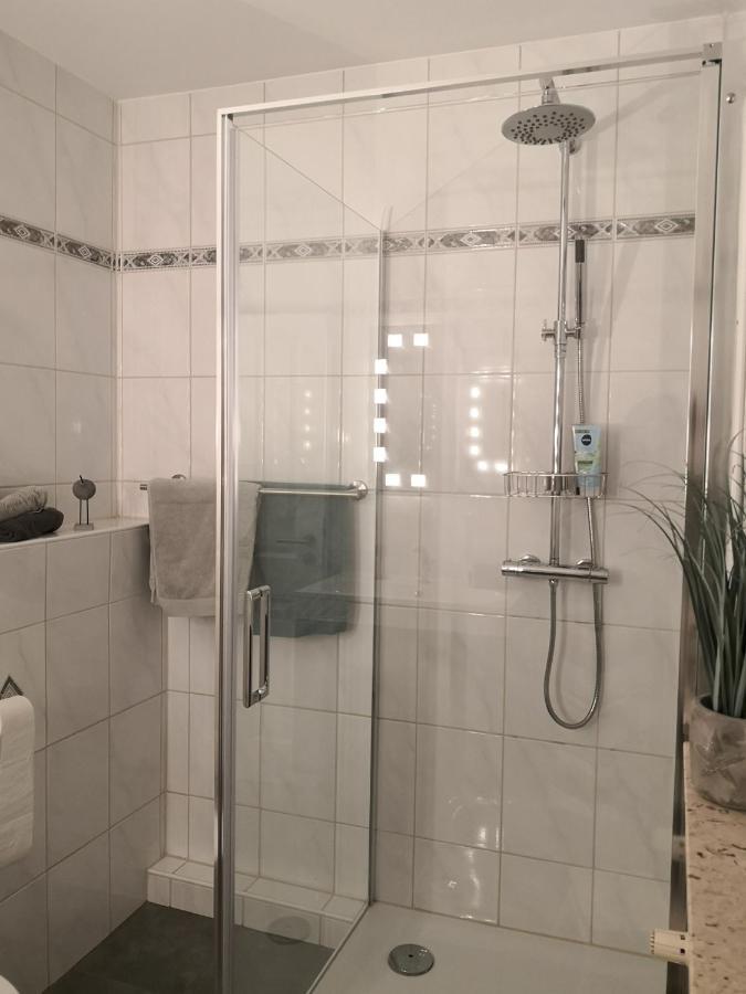 Ferienwohnung Fuer Grosse Familien Im Haus Akunak 부숨 외부 사진